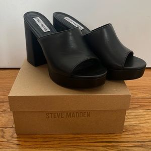 NEW STEVE MADDEN promising platform heel